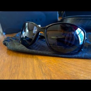 Oakley Polarized Woman’s Sunglasses